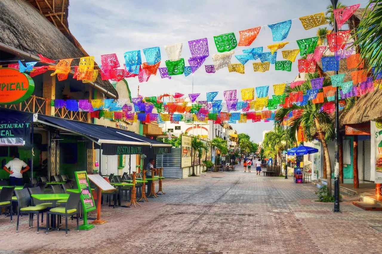 Lezzoto 2.5 Beach Playa del Carmen Penzion
